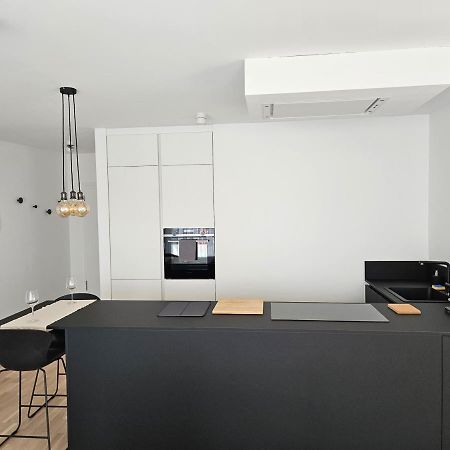 New Spacious Two Bedroom Center With Parking, Near Public Transport Luxembourg Eksteriør bilde