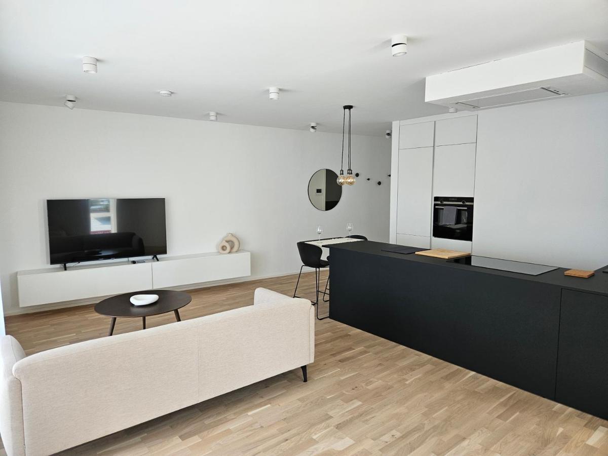New Spacious Two Bedroom Center With Parking, Near Public Transport Luxembourg Eksteriør bilde