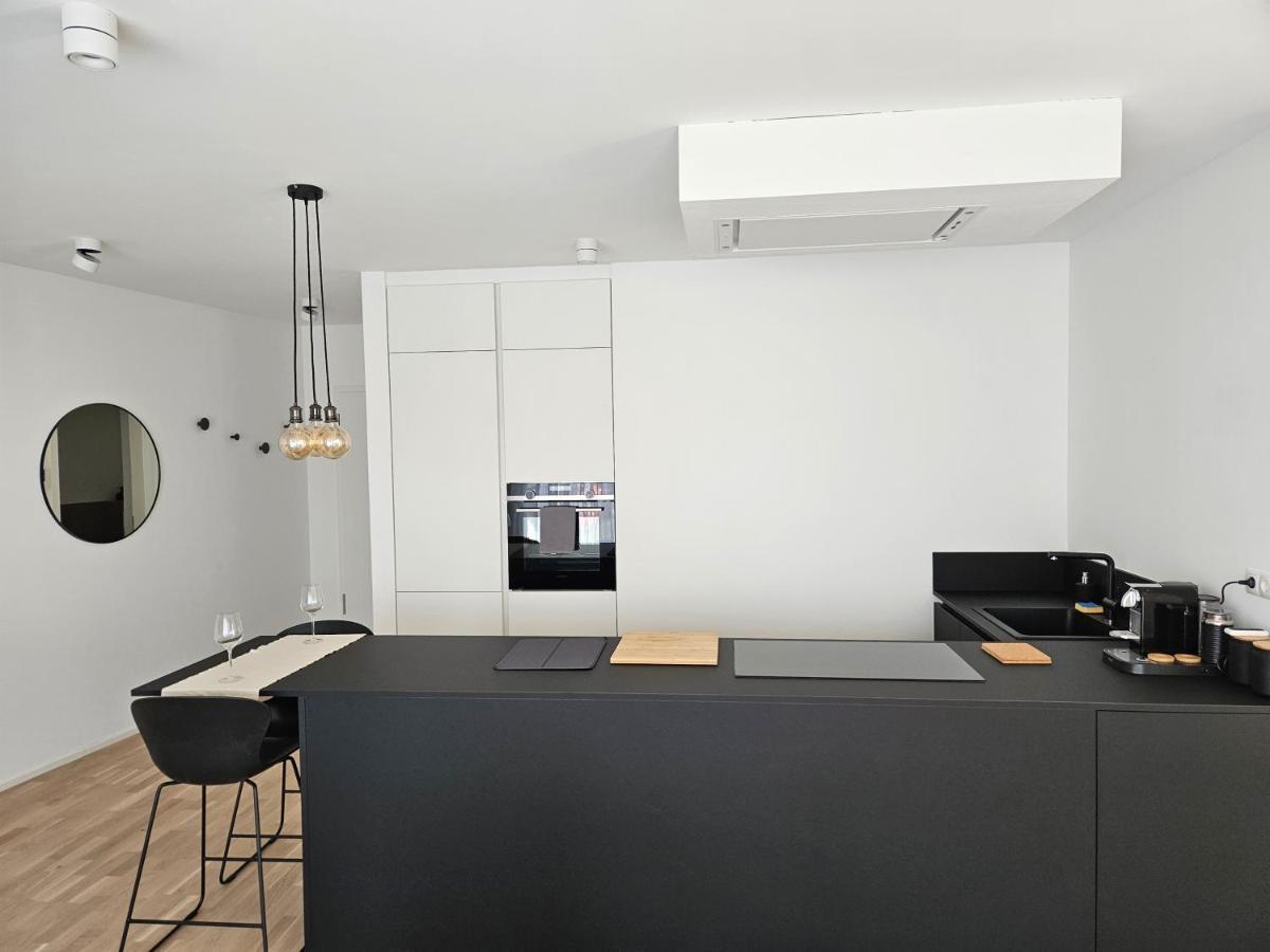 New Spacious Two Bedroom Center With Parking, Near Public Transport Luxembourg Eksteriør bilde